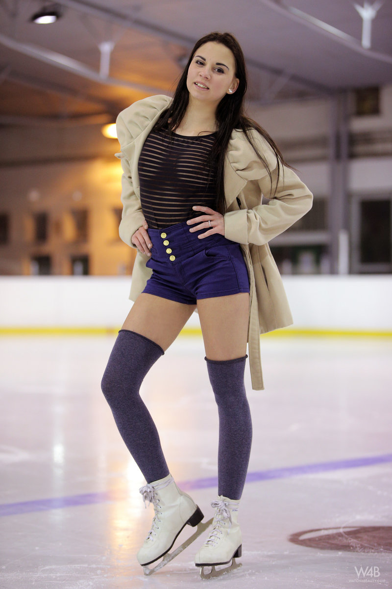 Andys: Ice Skater
