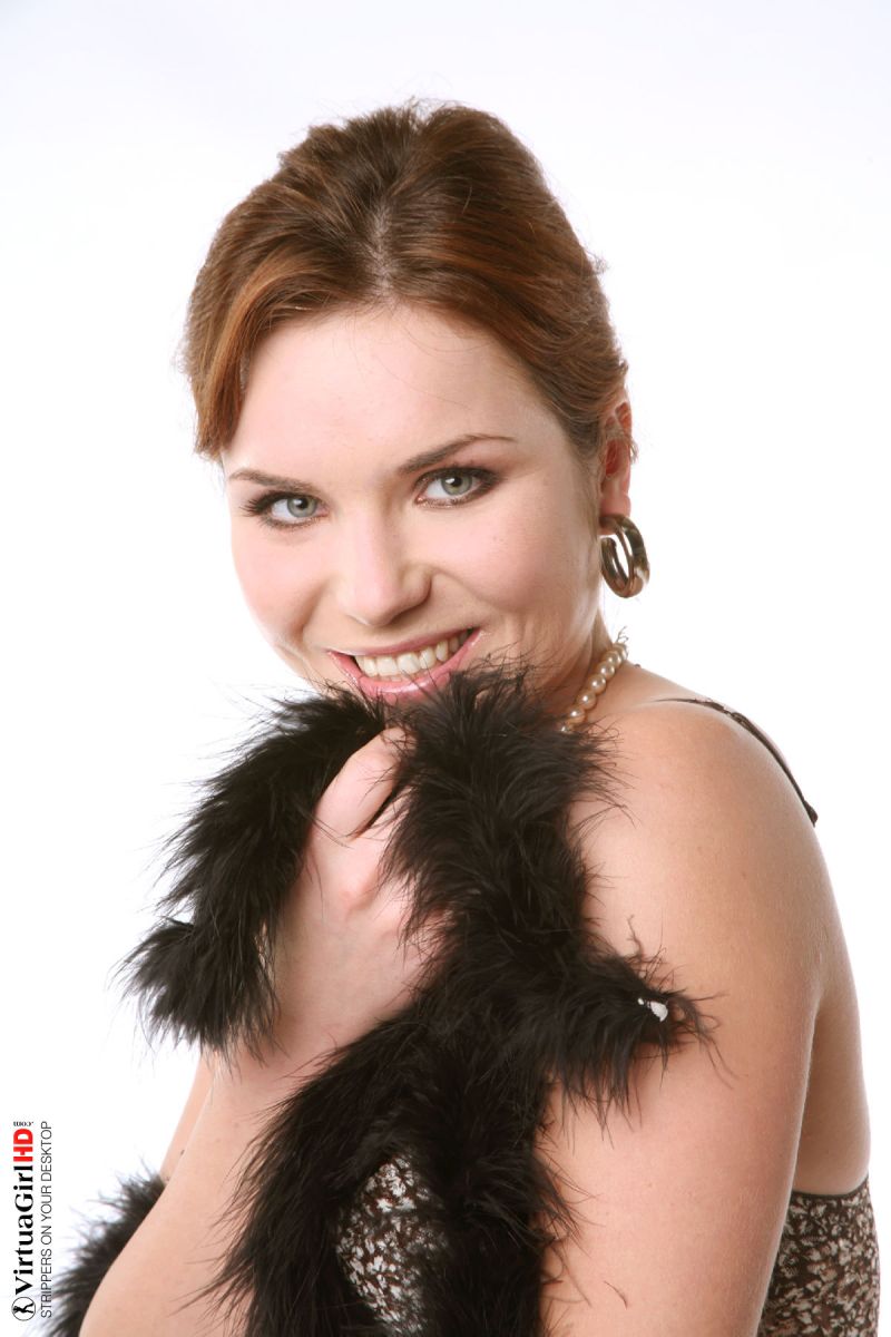 Lucie O: Warm Welcome