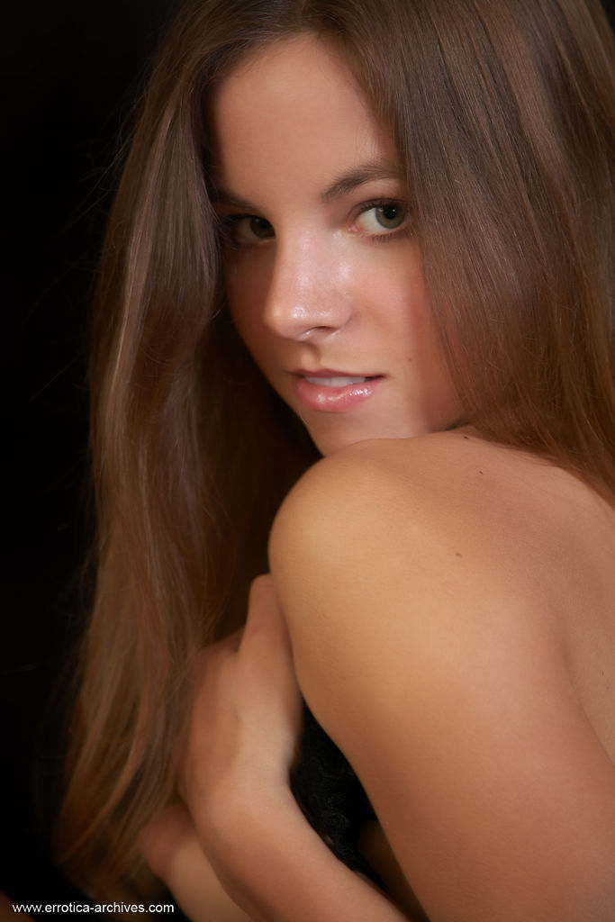 Seductive Primaria was on the floor playing seductive that has this seductive look that no one can resist.  