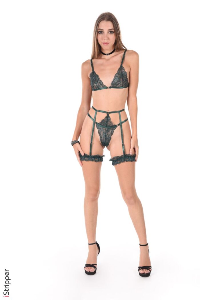 Mary Popiense: Practically Perfect