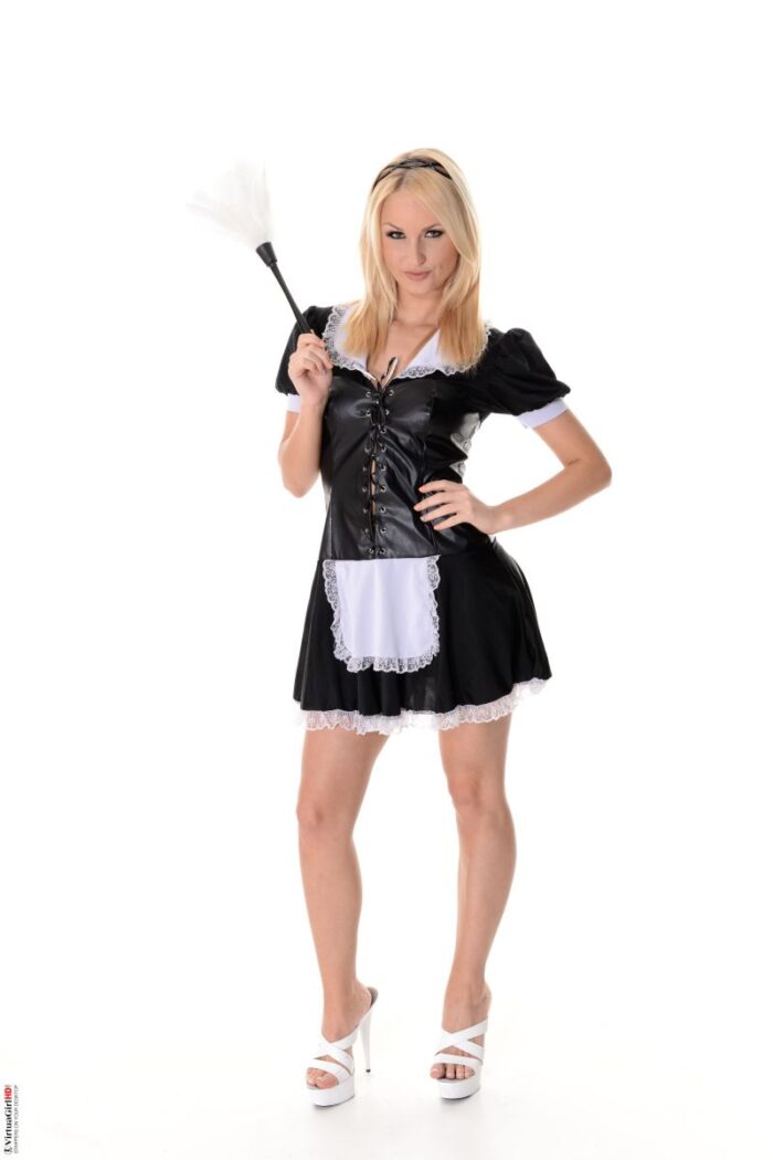 Cameron: Luxury Chambermaid