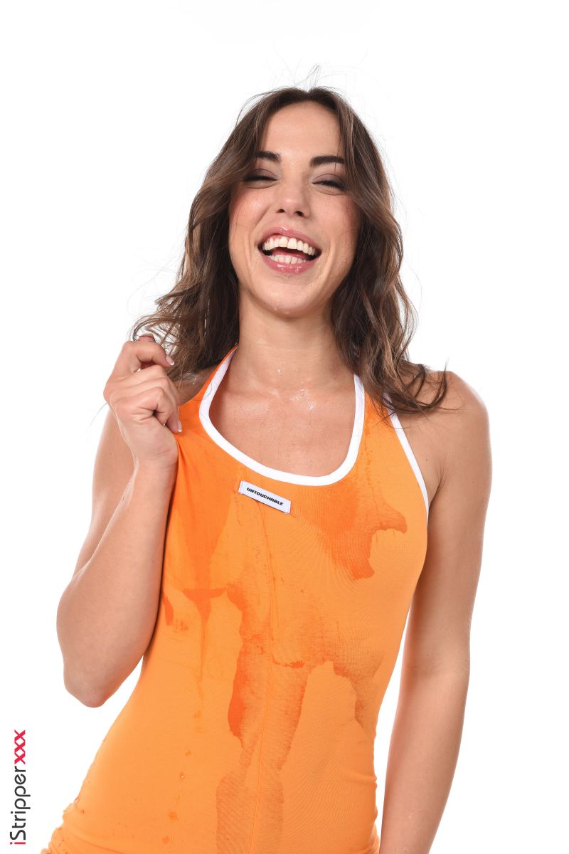 Anastasia Brokelyn: Sweet Wet Orange