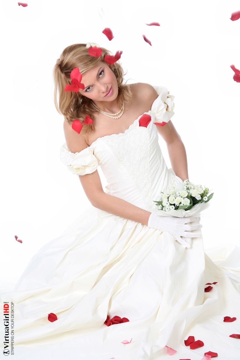 Lilly A: Just Married