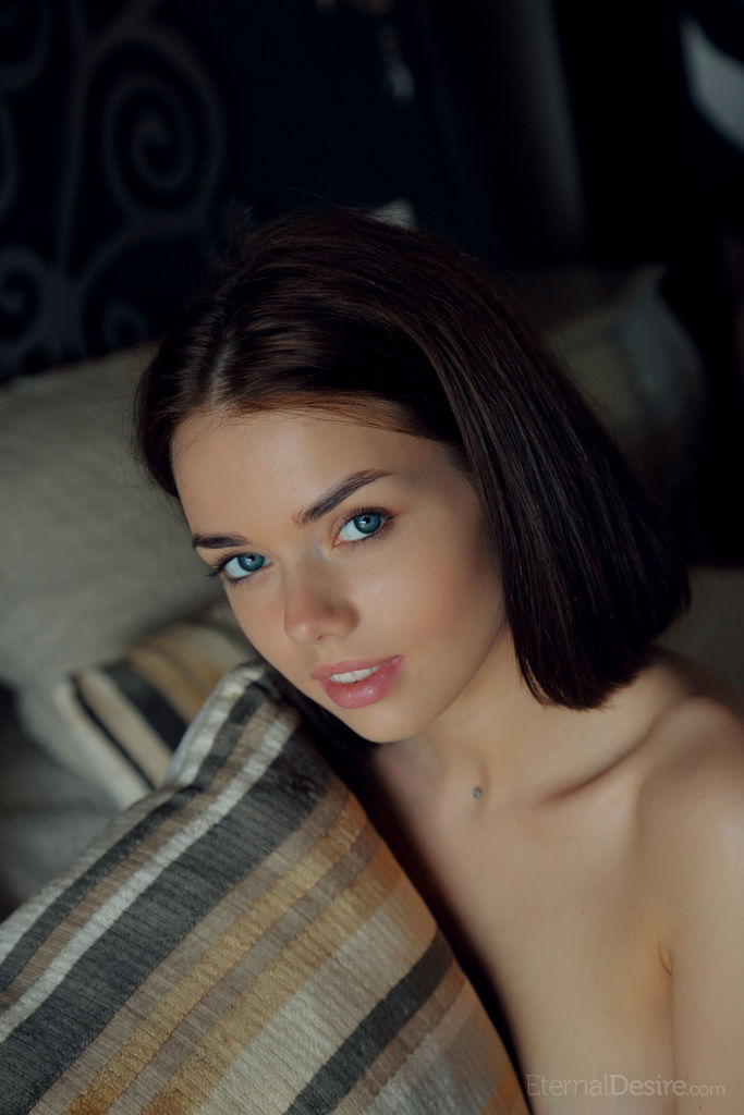 Keira Blue: Ligero